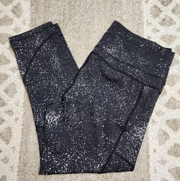 Zyia Black Reflective Pocket Light n Tight Hi- Rise 7/8 Leggings Size 20 - Picture 6 of 6